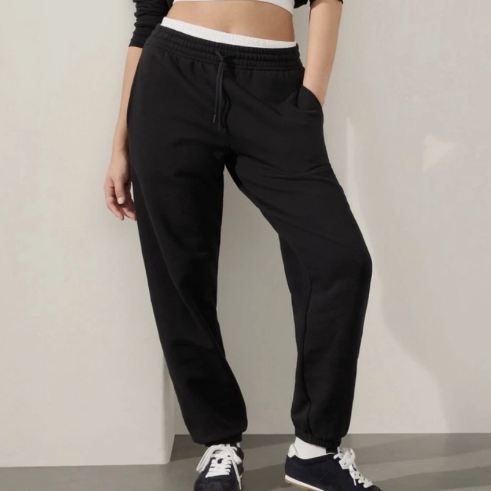 Athleta Easy Fleece Mid-Rise Jogger Black GUC